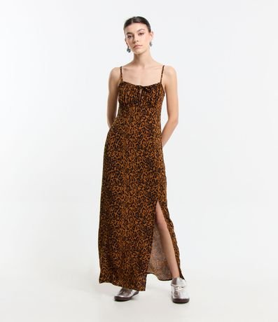 Vestido New Midi em Viscose Animal Print com Decote Franzido e Fenda Menor preço em Vestido New Midi em Viscose Animal Print com Decote Franzido e Fenda