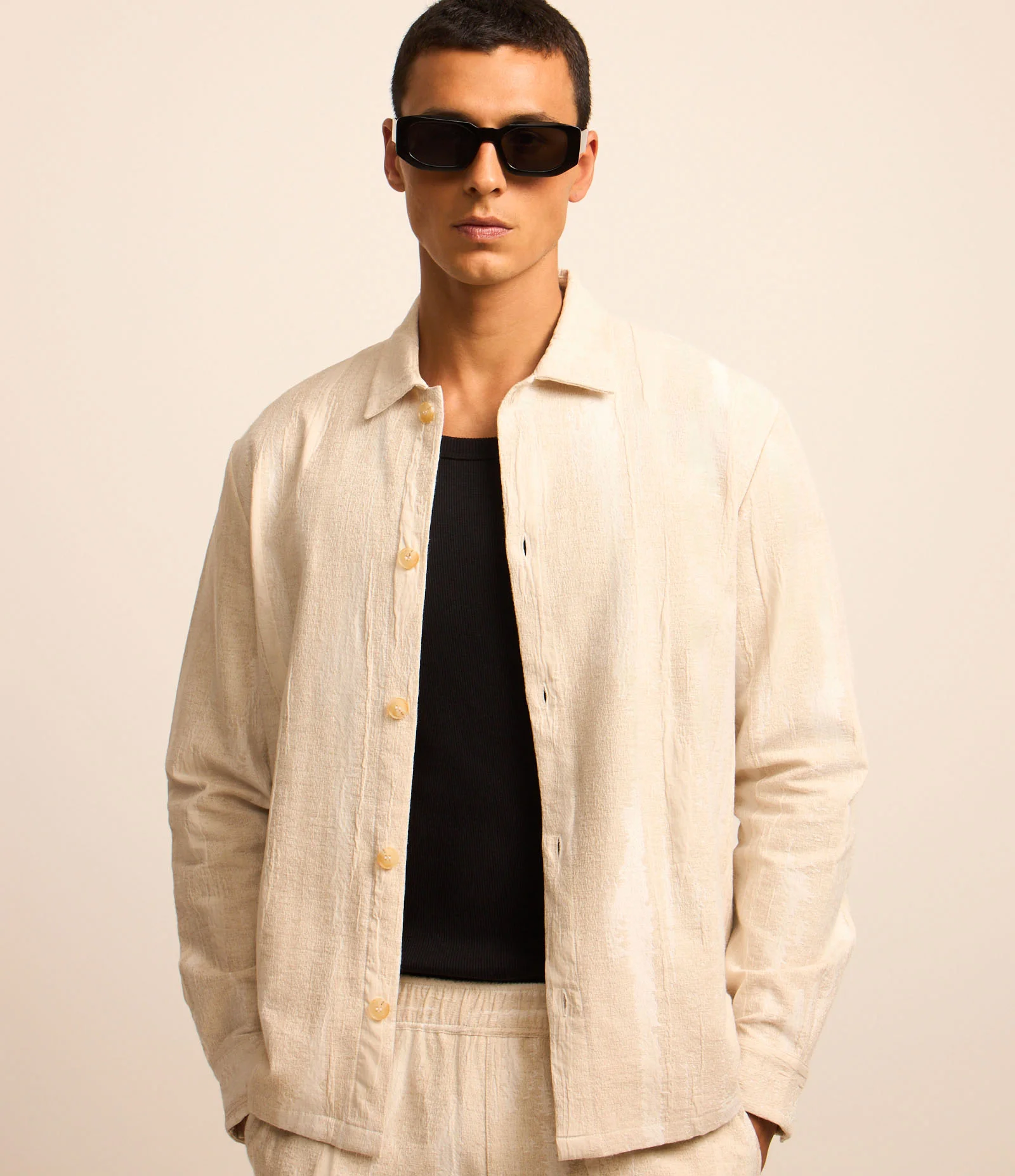 Jaqueta em Sarja com Textura Jacquard Bege