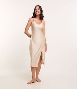 Camisola com Renda no Decote e Fenda na Lateral