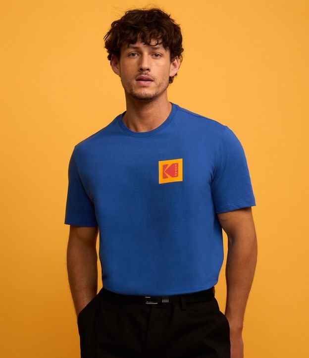 Camiseta Manga Curta com Estampa Selo Kodak