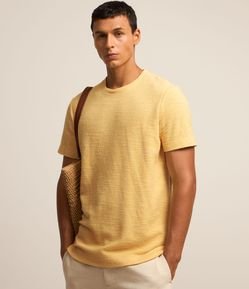 Camiseta Regular em Malha Texturizada