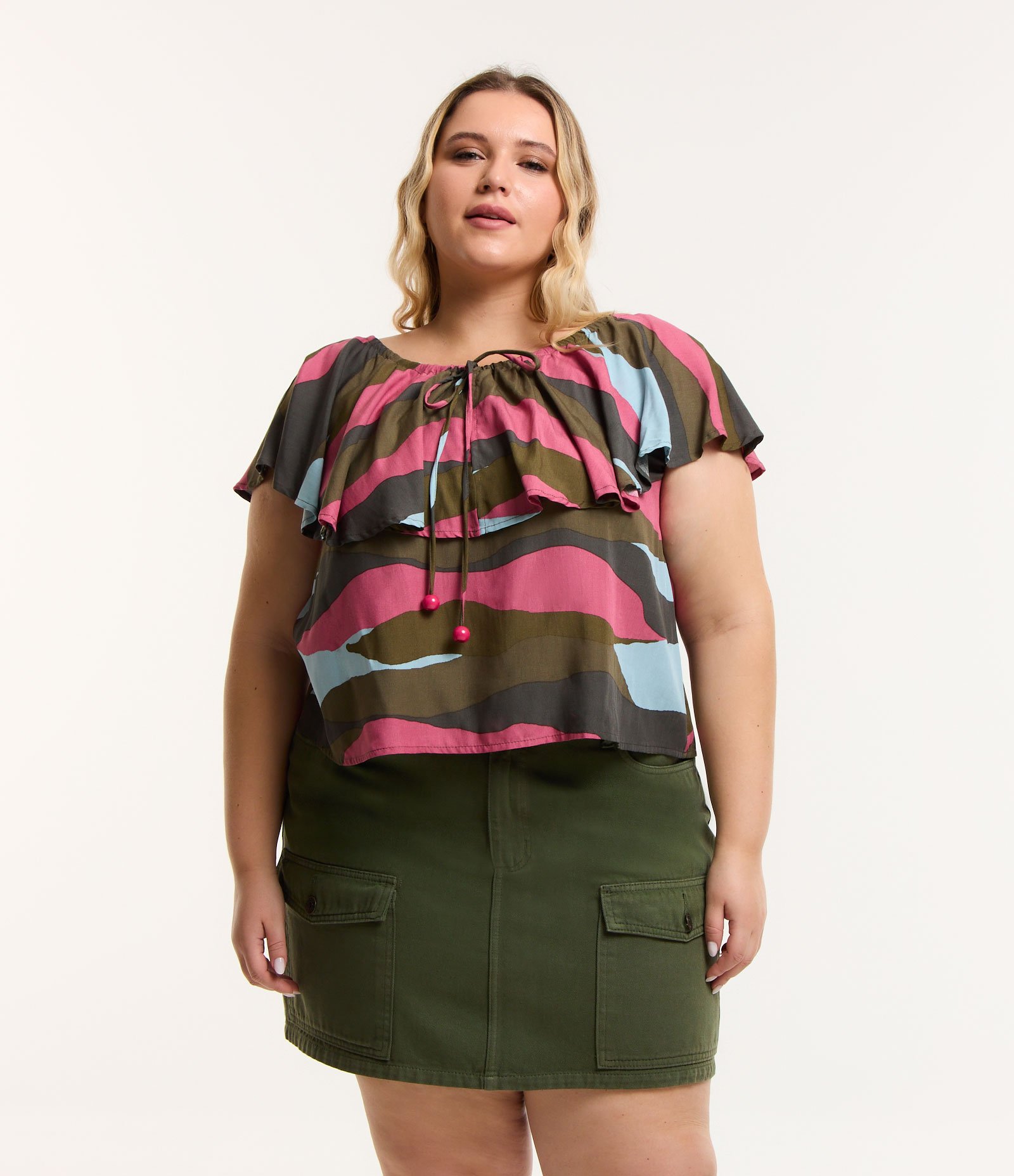 Blusa Ombro a Ombro em Viscose com Babado Curve & Plus Size Multicores 1