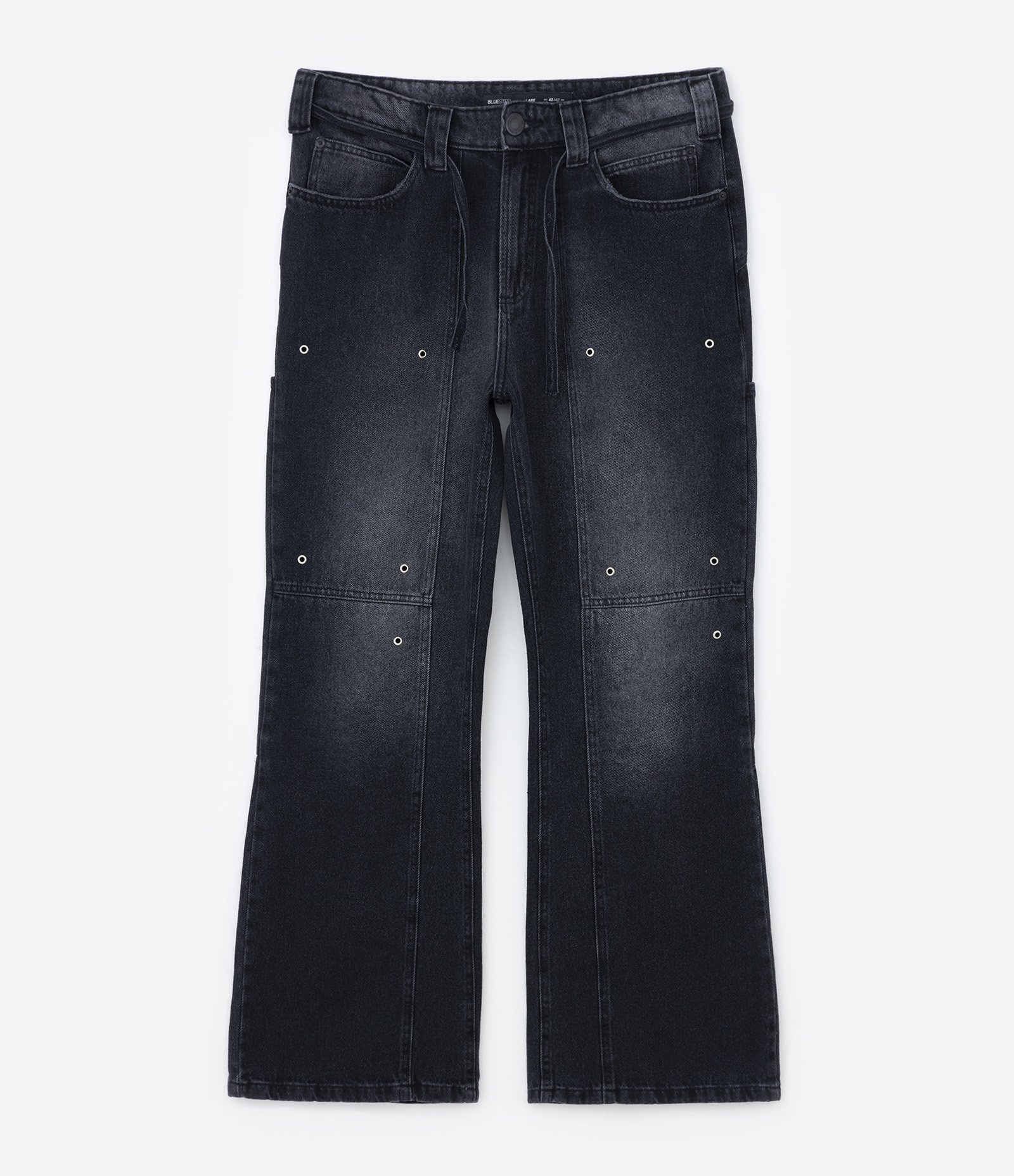 Calça Flare Jeans com Ilhós e Cinto Preto 5