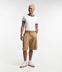 Bermuda Jorts Baggy em Sarja Alfaiataria com Pregas