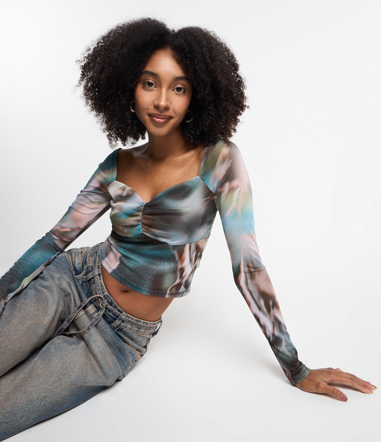 Blusa em Tule com Estampa Abstrata Manchada Multicores 4