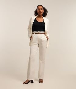 Calça Reta em Sarja com Cinto Fino e Cós Franzido