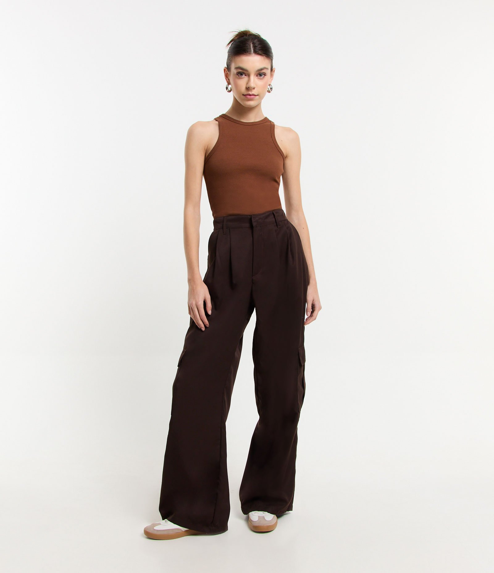 Blusa Regata Básica em Ribana com Leve Textura Marrom 2