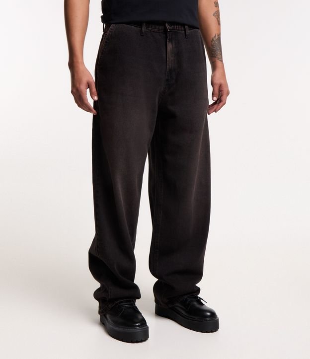 Calça Super Baggy em Jeans com Bolsos