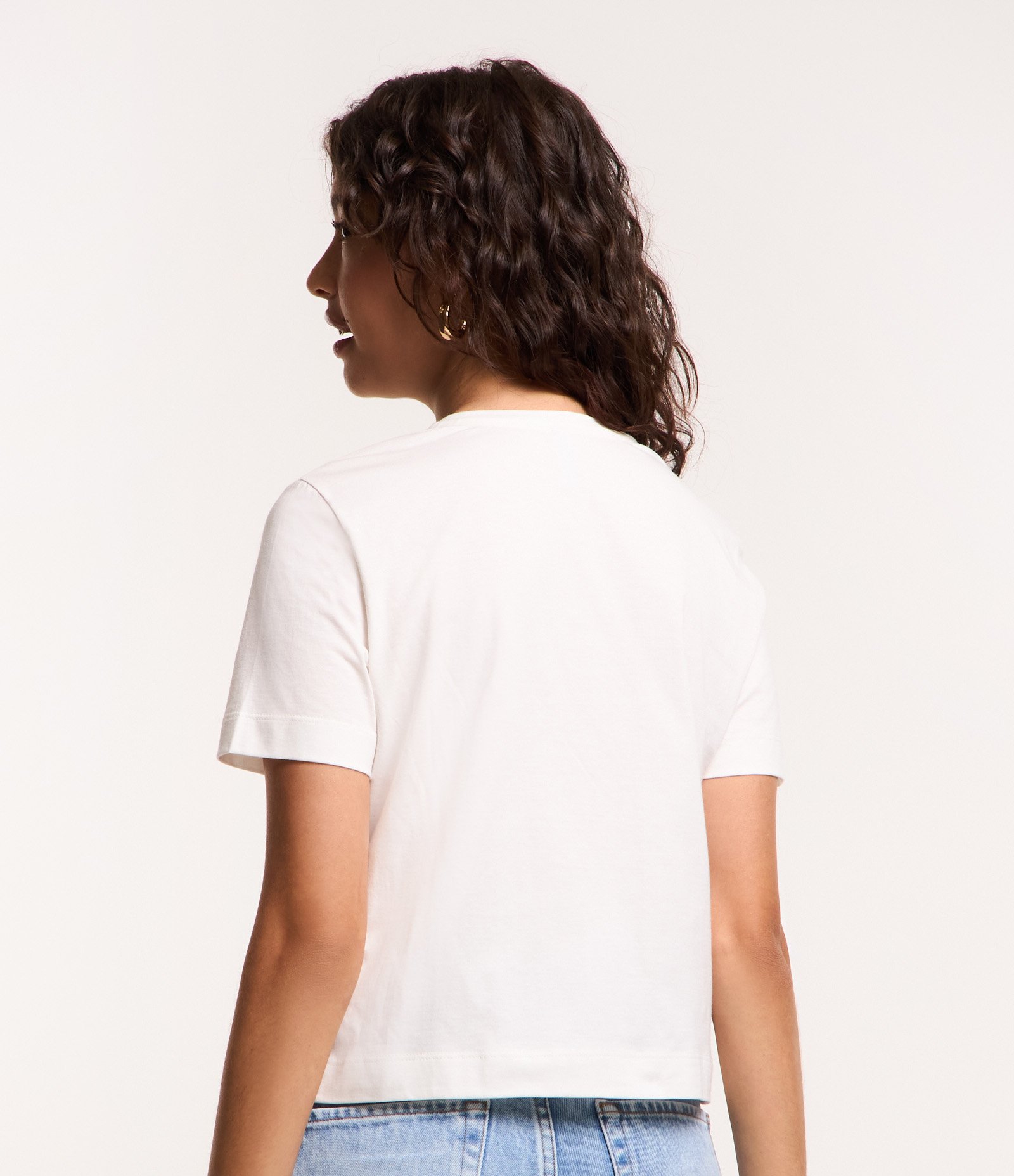 Blusa T-shirt em Algodão com Bordado de Coração Branco 3