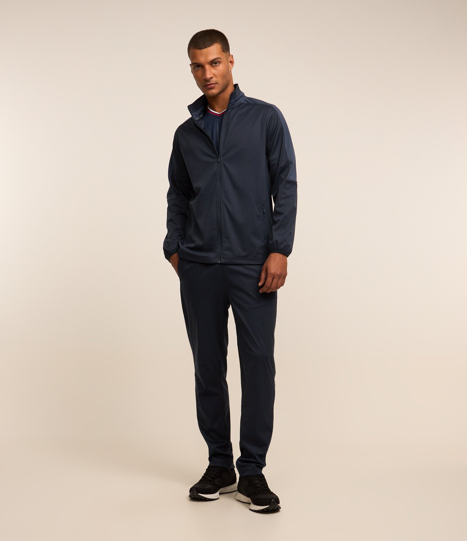 Blusão Esportivo Futebol em Helanca com Fechamento Frontal Azul Marinho 2