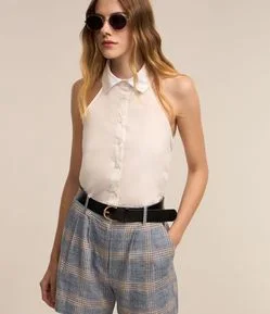 Camisa sem Manga em Tricoline com Abotoamento Frontal e Laço nas Costas