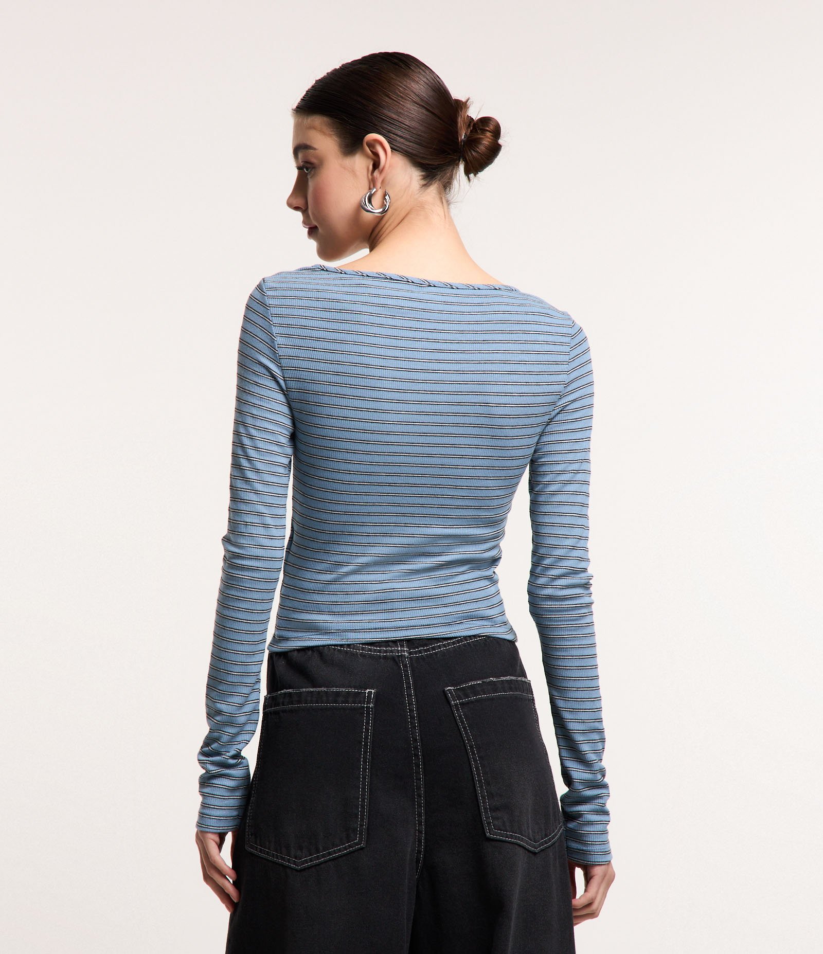 Blusa em Ribana Listrada com Drapeado no Busto Azul 3