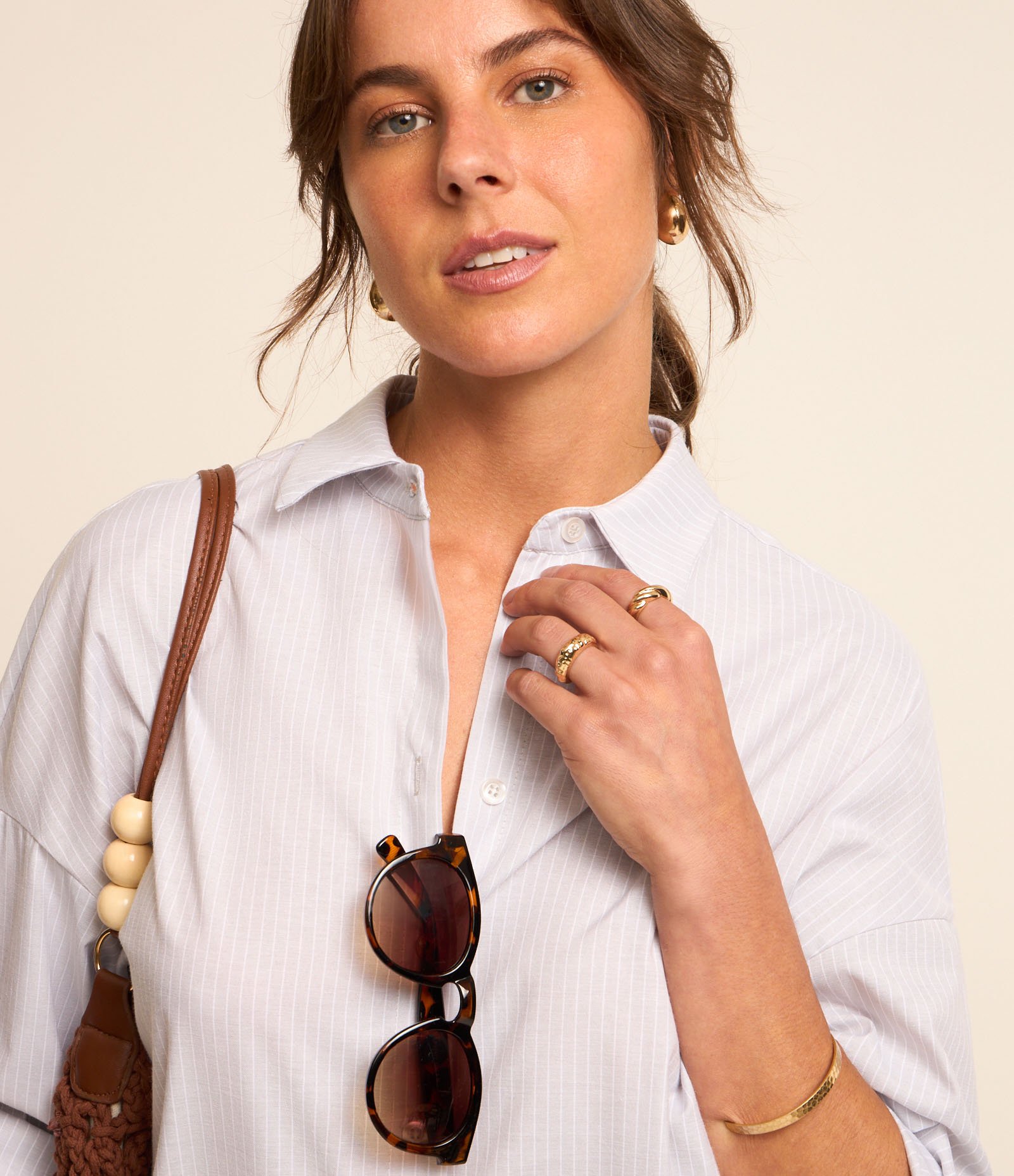 Camisa em Tricoline Listrado com Abotoamento Cinza 4