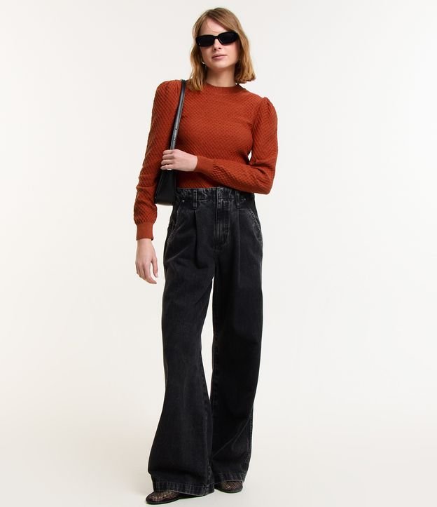 Blusa em Tricô Texturizado com Manga Longa