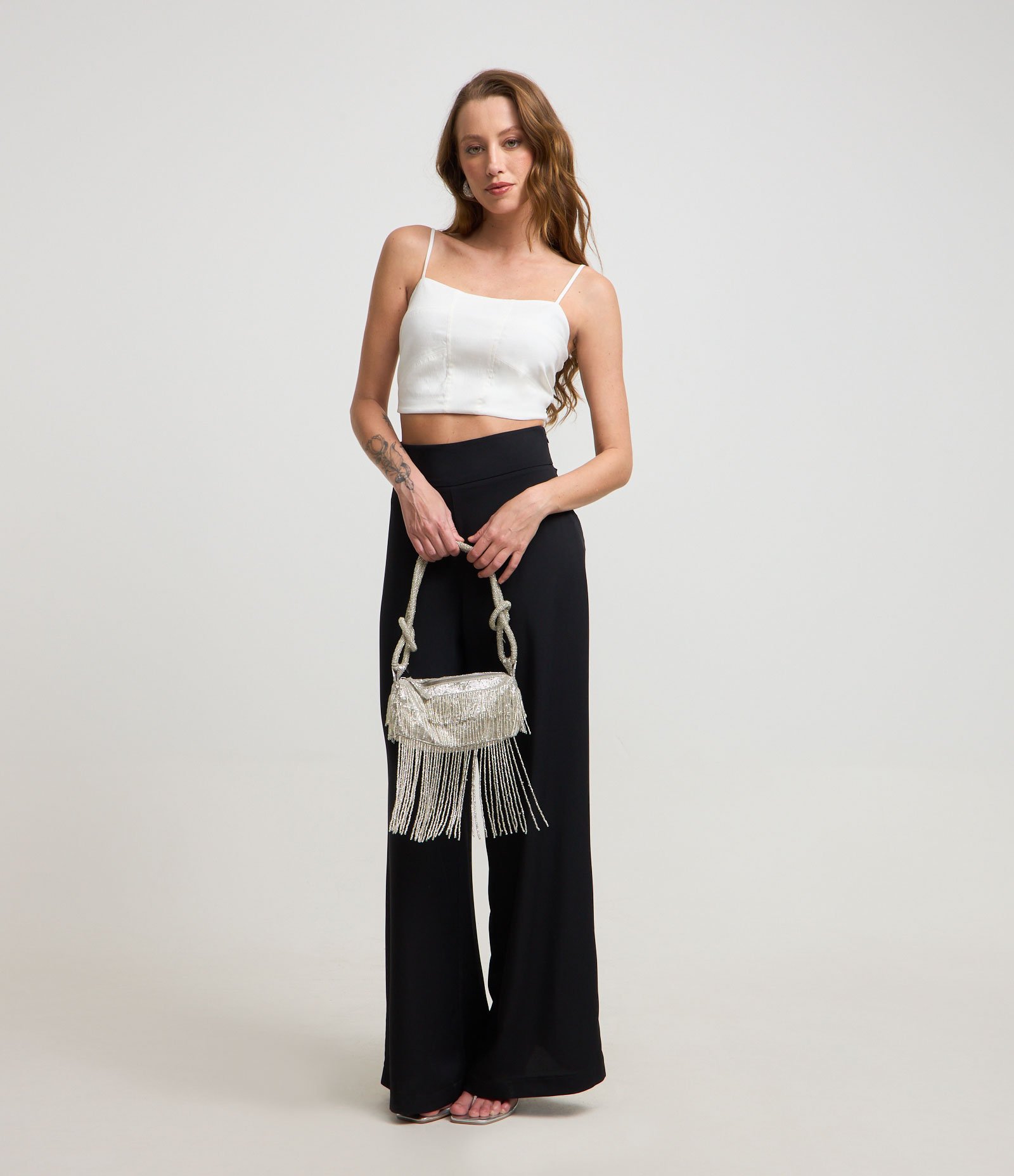 Blusa Cropped de Alça em Bengaline com Recortes Branco 2