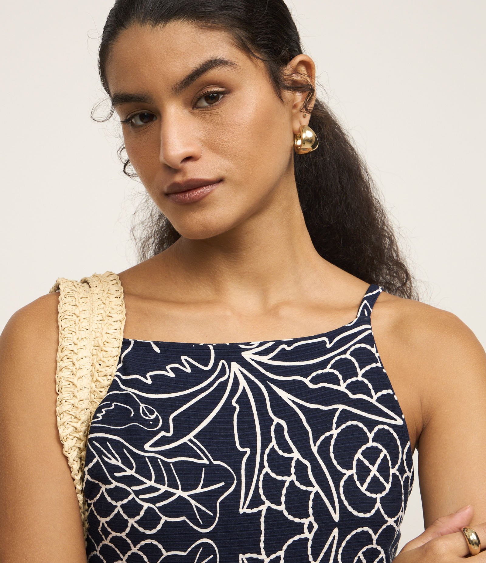 Vestido Midi em Viscose com Decote Costas e Estampa Tropical Azul Marinho 4