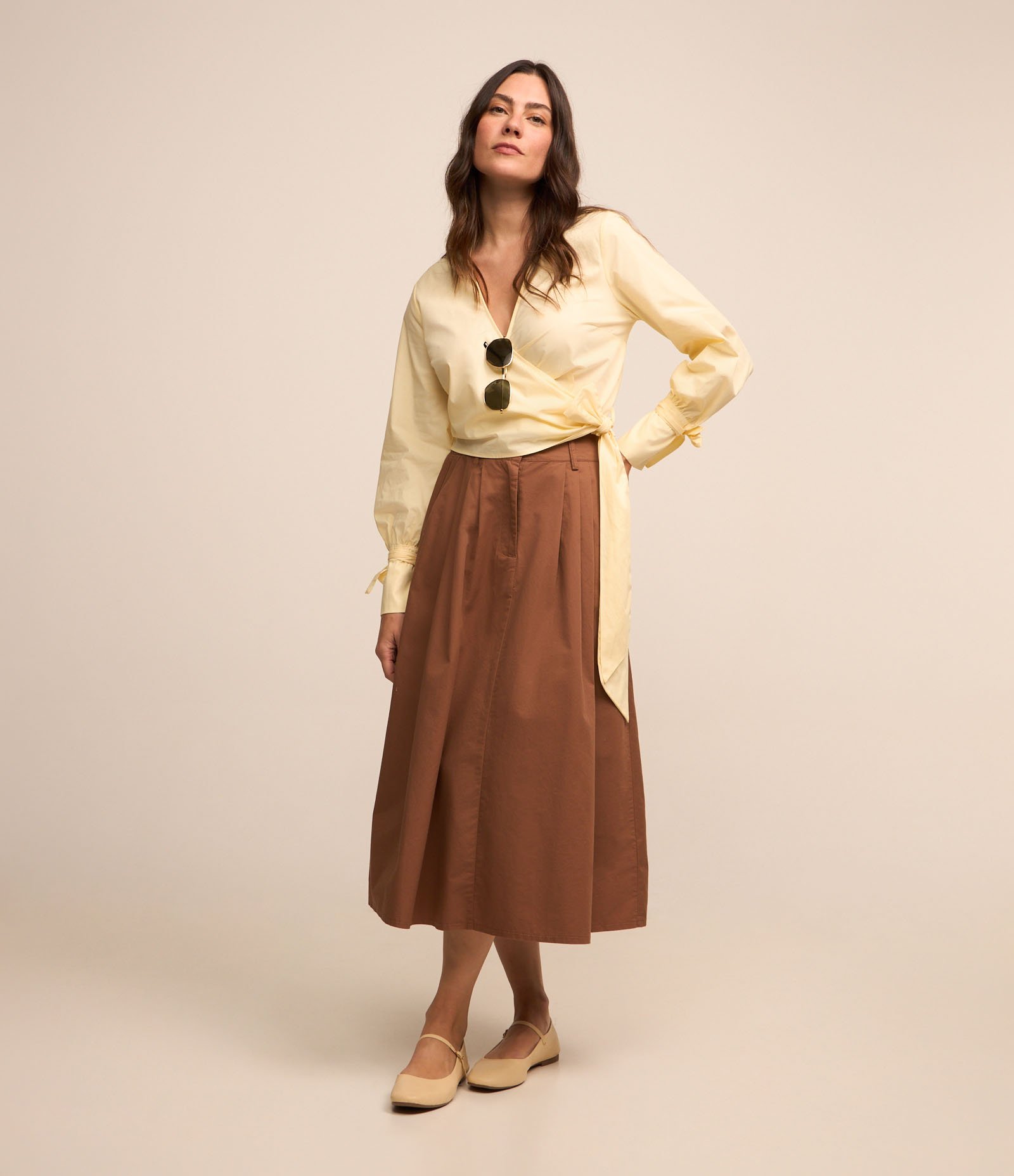 Camisa em Tricoline com Transpasse Frontal e Amarração Lateral Amarelo 2