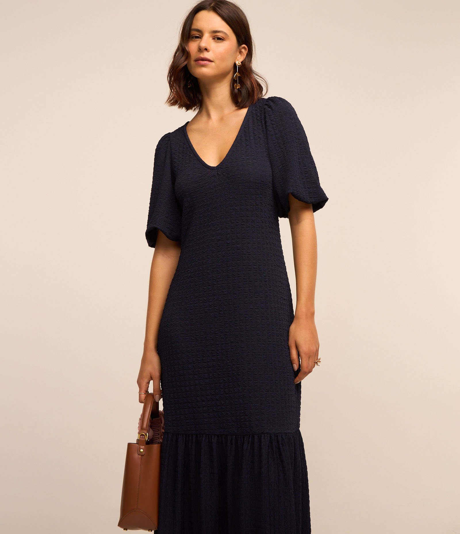 Vestido Midi com Recorte Franzido na Barra e Texturas Azul Marinho 5