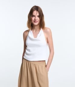 Blusa em Tricô Frente Única com Decote Degagê