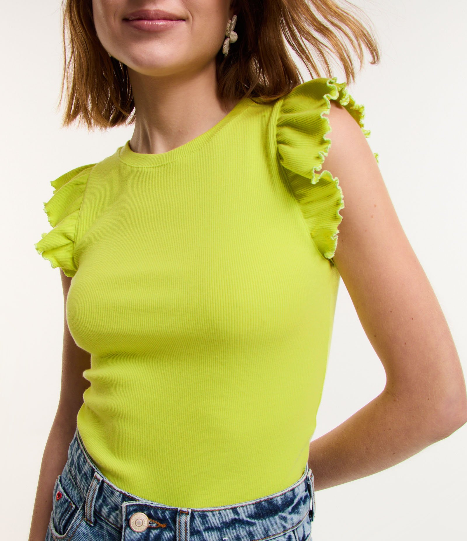 Blusa em Ribana com Babado e Viés Contrastante Verde 4