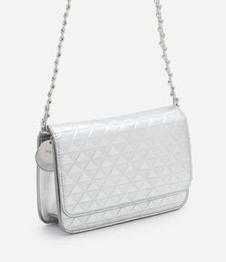 Bolsa Transversal Pequena Metalizada com Detalhe de  Pendente