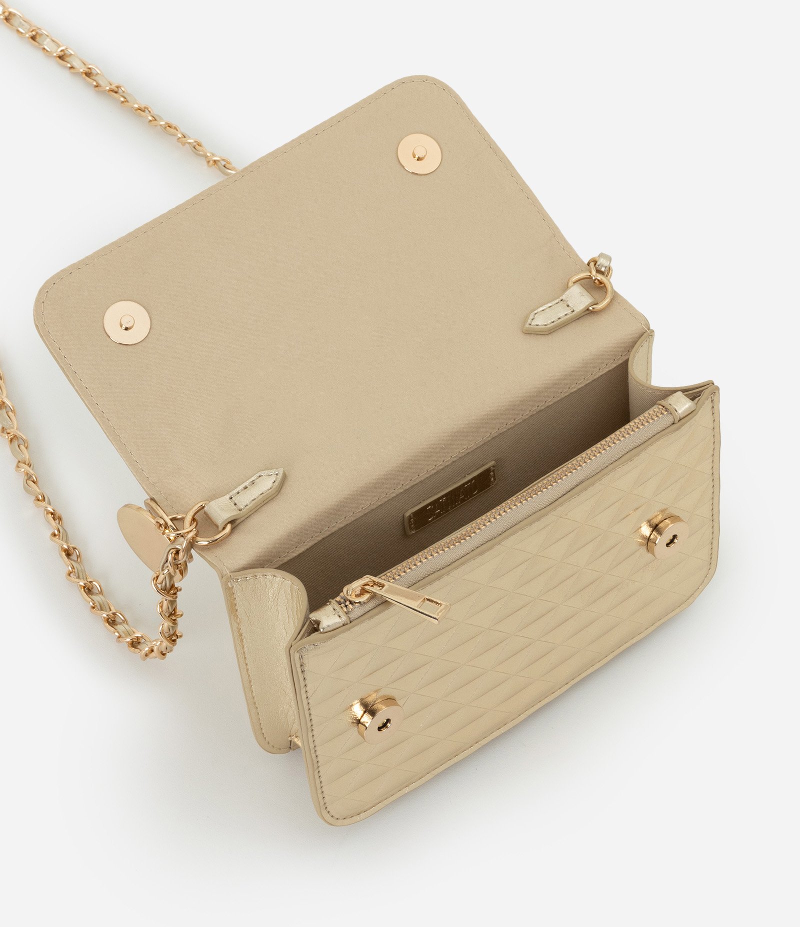 Bolsa Transversal Pequena Metalizada com Detalhe de  Pendente U 4