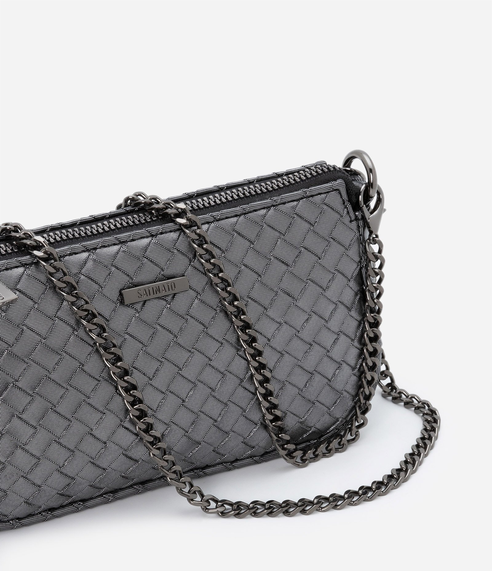 Bolsa Transversal Pequena com Textura Tressê e Alças em Corrente U 5
