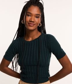 Blusa em Tricô com Ponto Trancinha