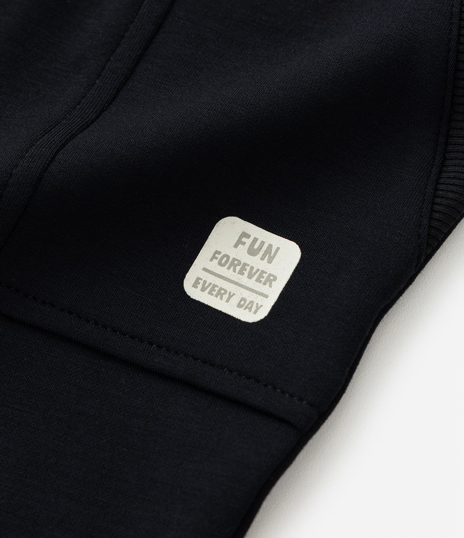 Calça Infantil em Modal com Recortes e Bolsos - Tam 1 a 6 Anos Preto 3