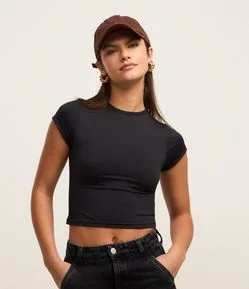 Blusa Básica em Poliamida com Manga Curta