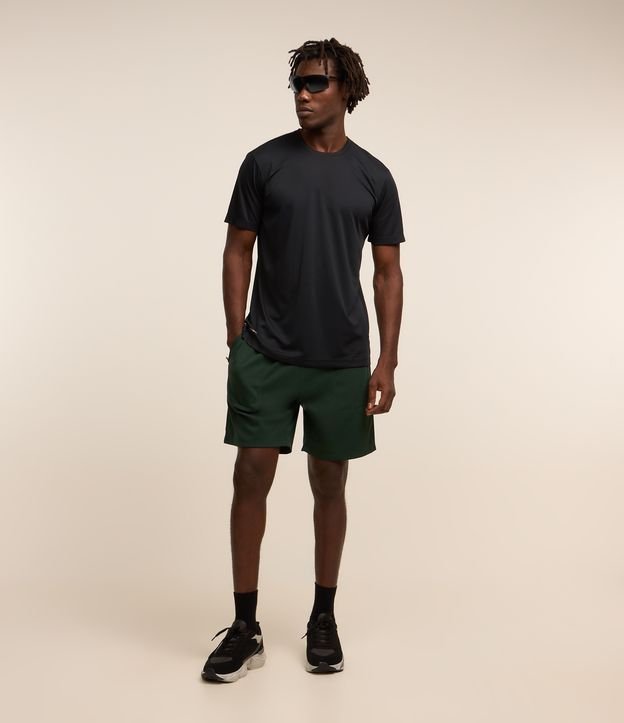 Bermuda Esportiva Texturizada com Cós Elástico e Cordão