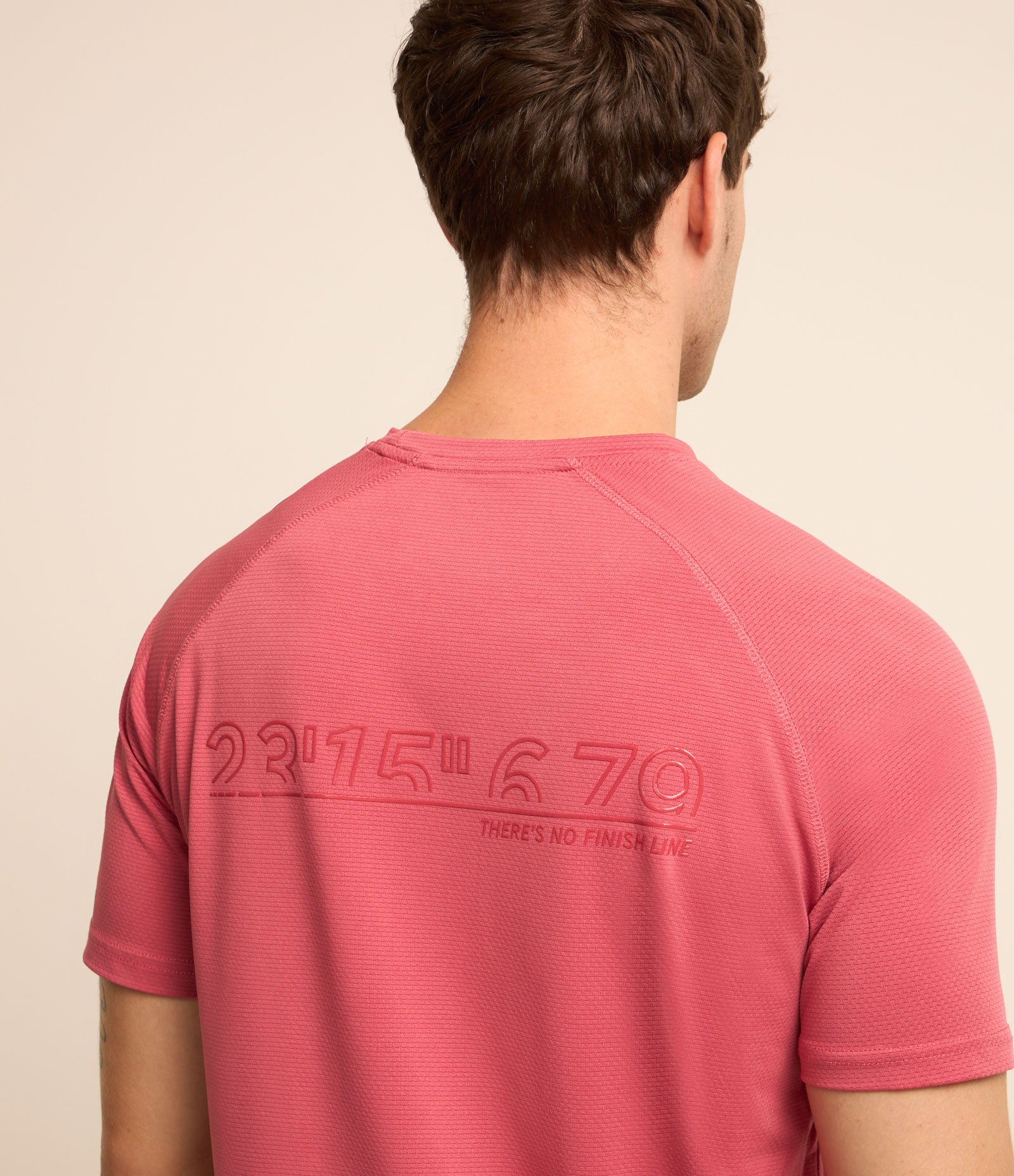 Camiseta Regular Esportiva em Tecnologia Dry com Estampa em Alto Relevo Rosa 2