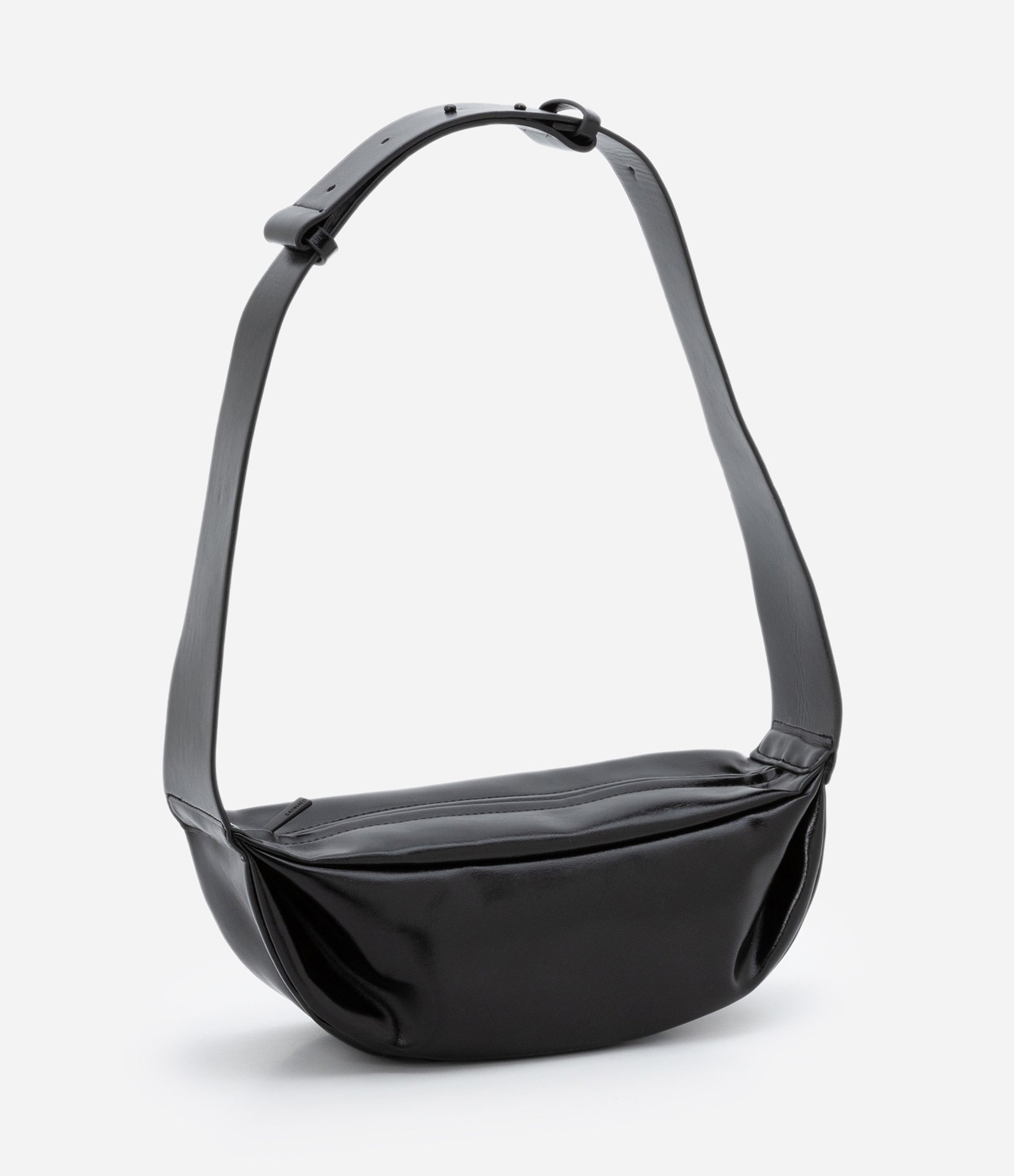 Bolsa Shoulder Média Desestruturada e com Alça Grossa Preto 1