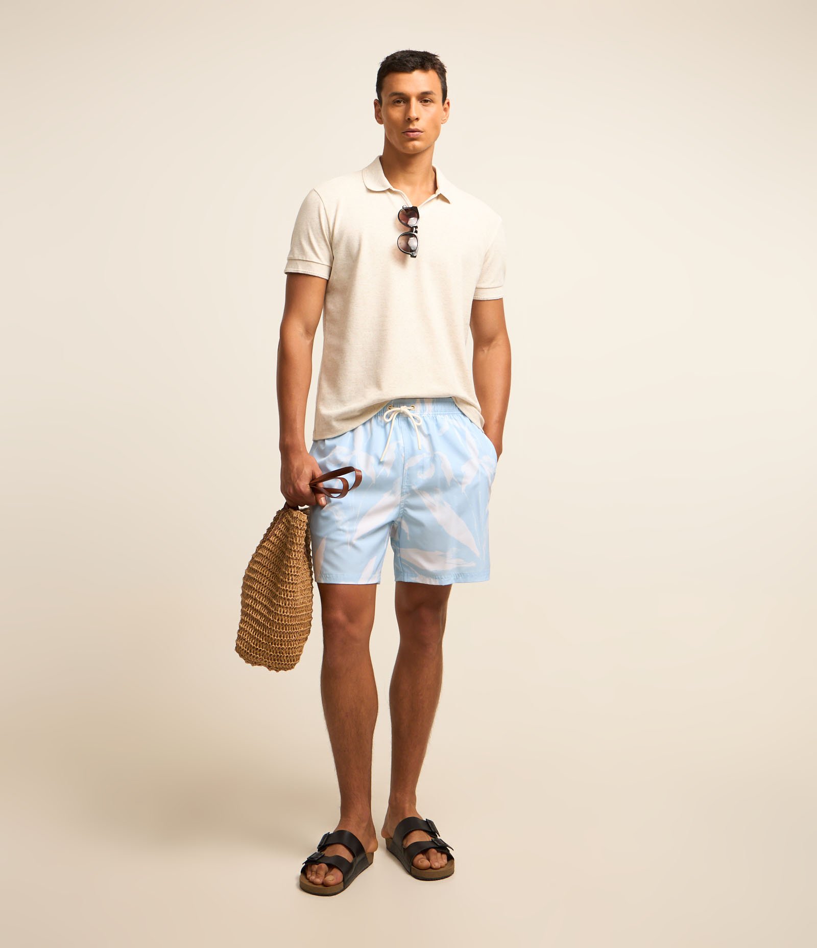 Bermuda em Microfibra com Estampa Floral Azul 1