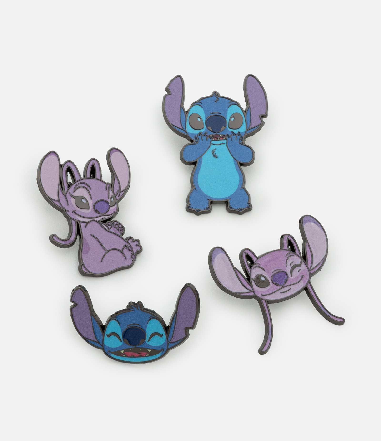 Kit 04 Broches em Metal do Stitch e Angel Azul/Lilás 1