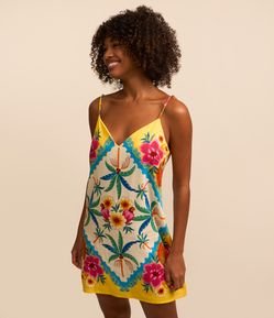 Vestido Curto em Viscose e Linho com Estampa Tropical