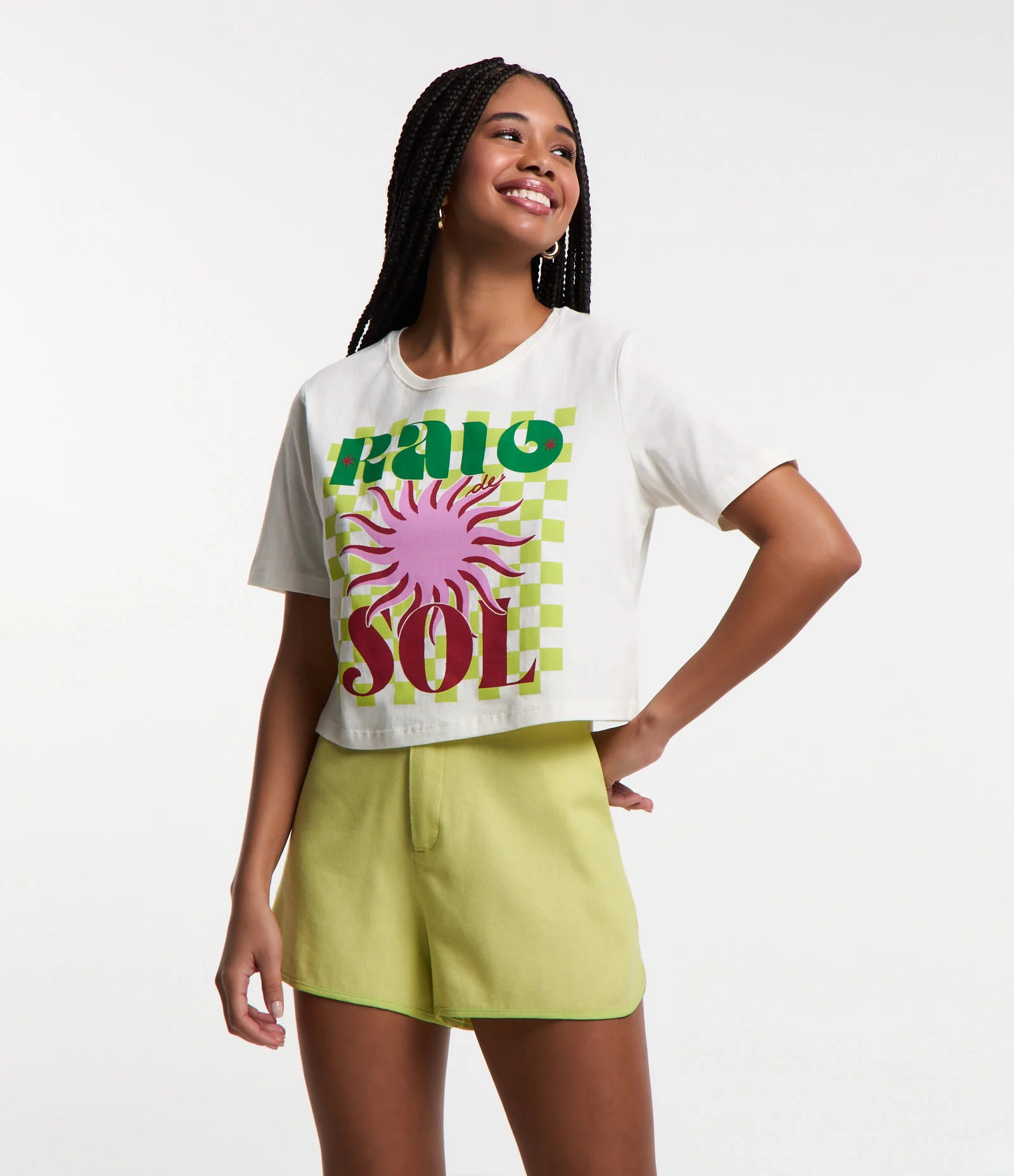 Blusa T-shirt em Algodão com Fundo Quadriculado e Estampa Raio de Sol Branco 1