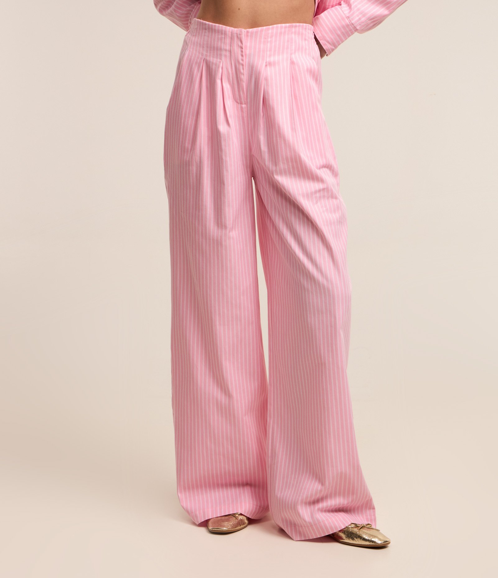 Calça Pantalona em Tricoline em Listras em Fio Tinto Rosa 2