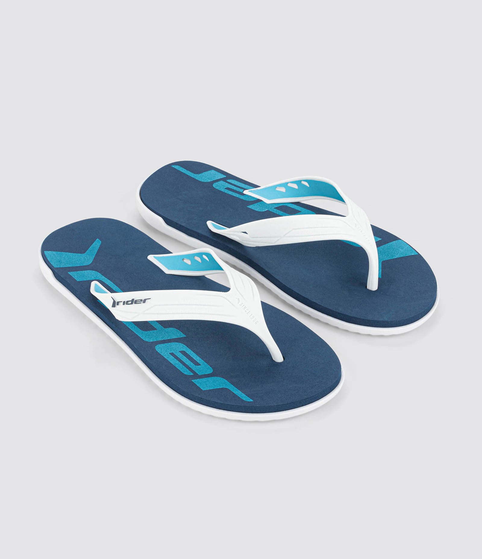 Chinelo com Tiras Largas e Detalhes Contrastantes Rider Azul 3