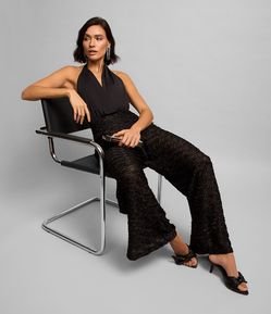 Calça Pantalona em Tule Metalizado e Forro Hot Pants