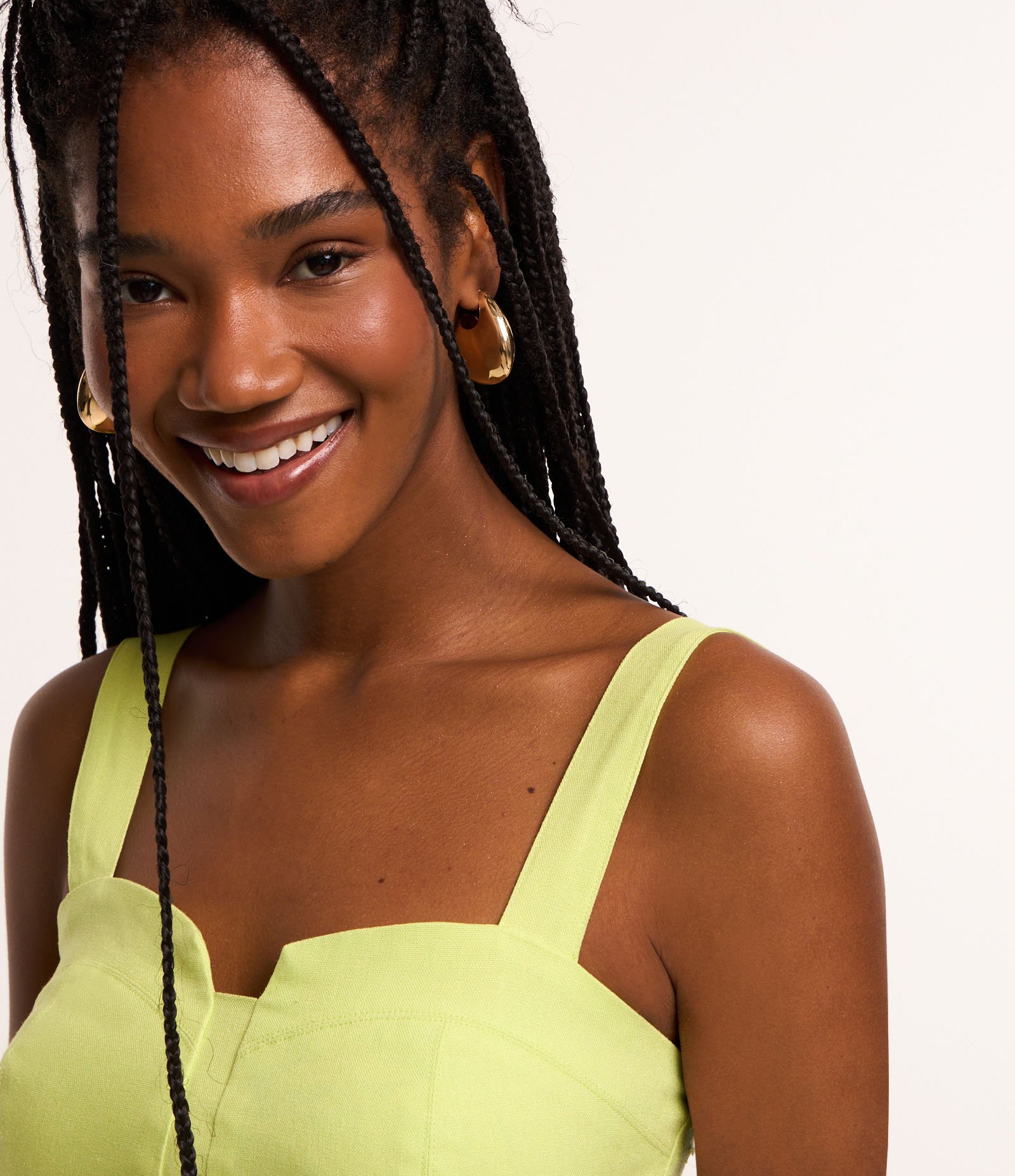 Blusa Cropped em Viscose e Linho com Amarração nas Costas Verde 4