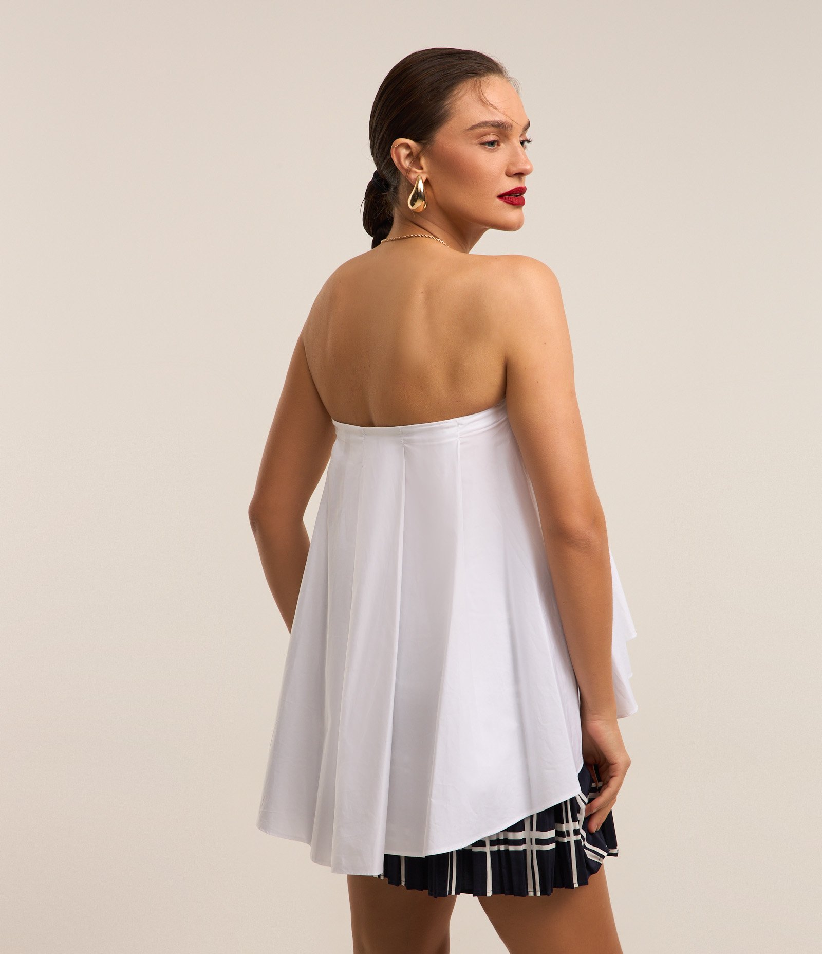 Blusa Tomara que Caia em Tricoline com Prega Frontal e Modelagem Ampla Branco 4