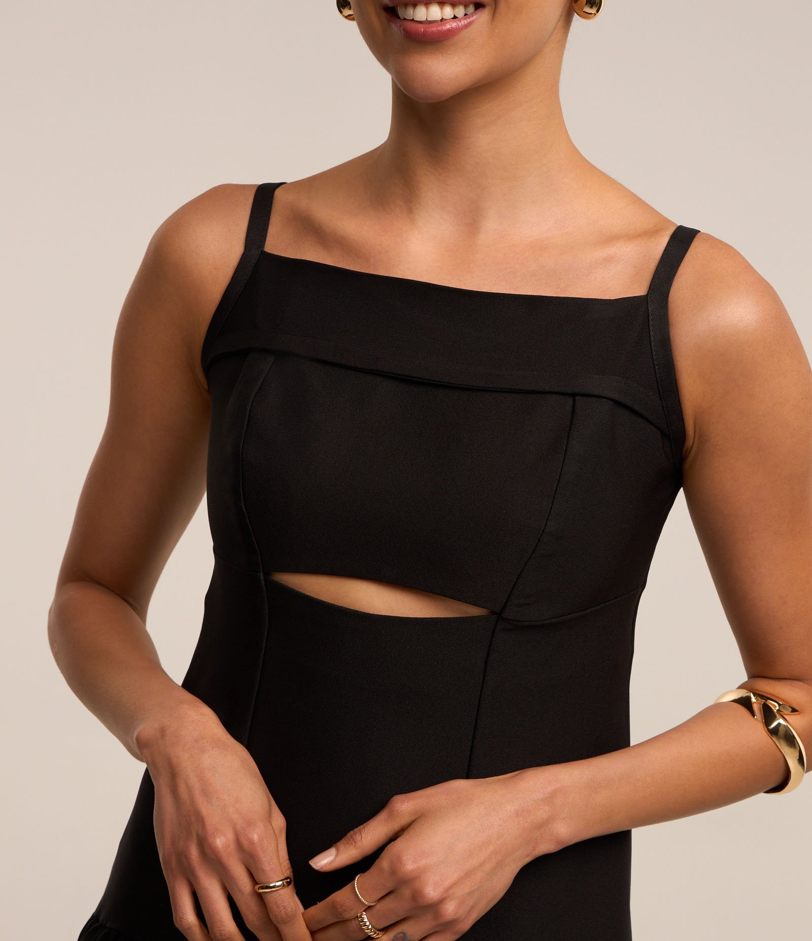 Vestido Balonê Alfaiatado com Zíper nas Costas e Saia com Volume Preto 3