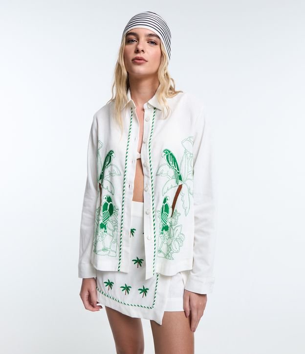 Short Saia em Viscose e Linho com Bordado de Coqueiro