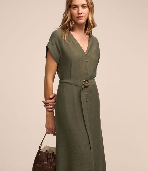 Vestido Chemise Midi em Viscose com Abotoamento e Cinto Faixa com Fivela