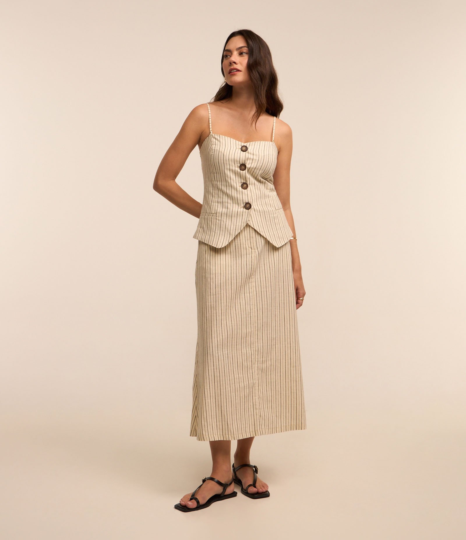 Blusa em Tricoline Listrado com Alcinha Removível e Abotoamento Frontal Off White 2