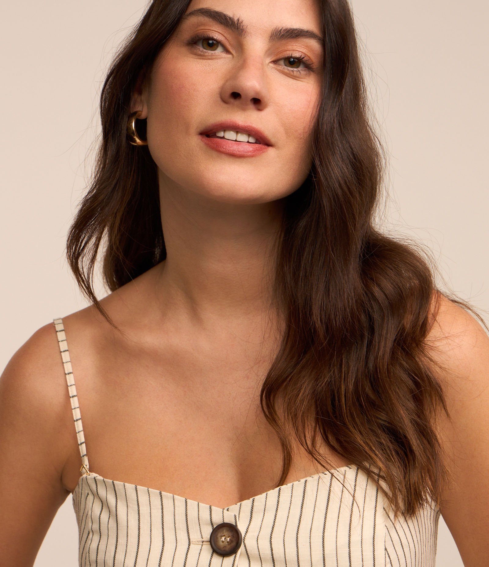 Blusa em Tricoline Listrado com Alcinha Removível e Abotoamento Frontal Off White 4