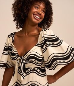 Vestido Curto em Viscose e Linho com Peixes e Ondas Estampados