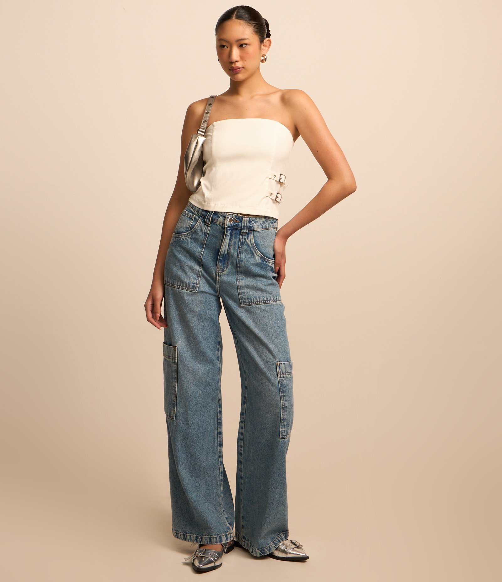 Blusa Tomara que Caia em Bengaline com Fivelas nas Laterais Off White 2