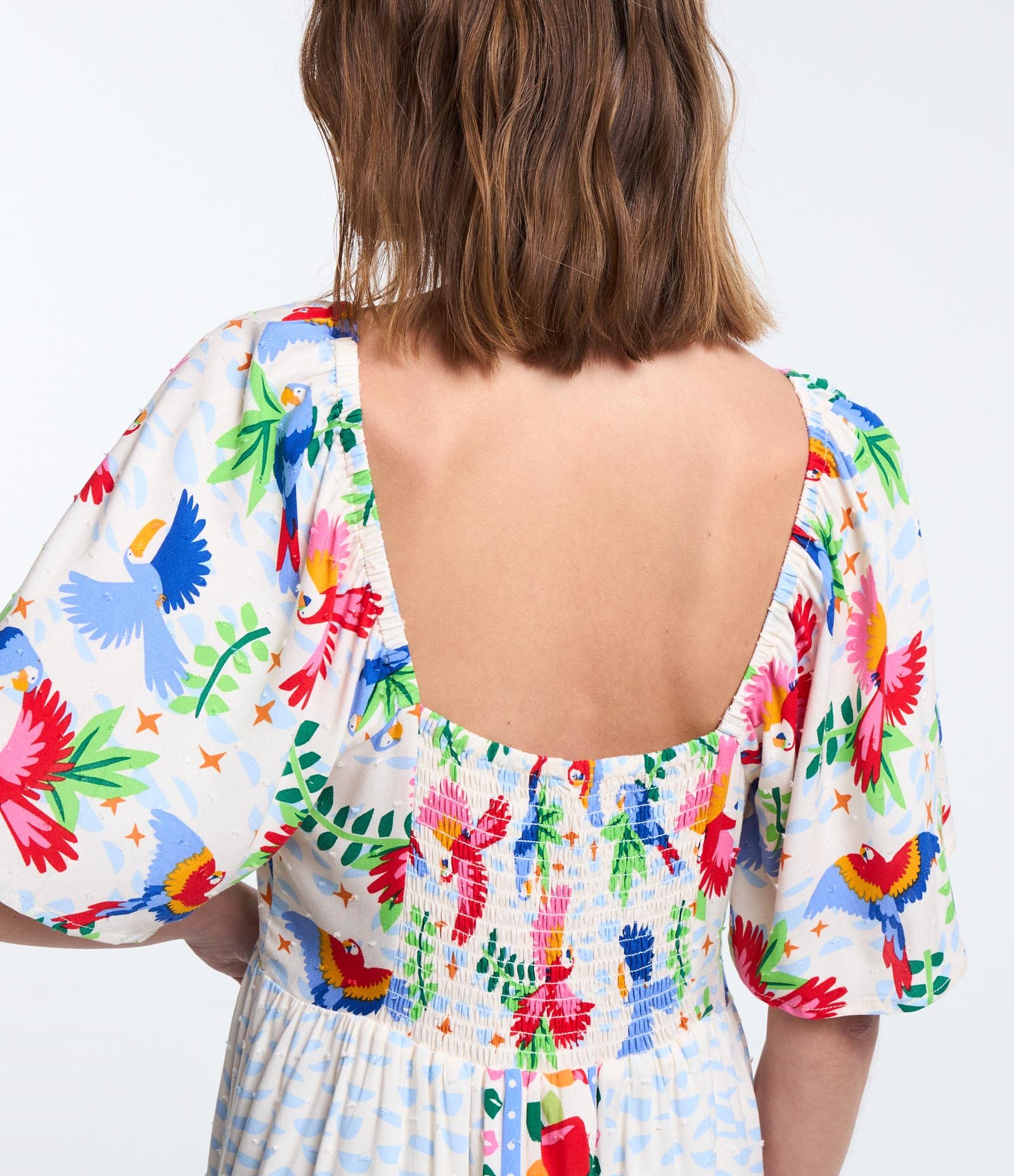 Vestido New Midi em Viscose com Recorte no Busto e Estampa Paisagens Bege 3